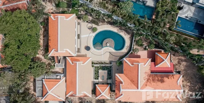 7 Bedroom Villa For Sale At Nai Harn Baan Bua In Rawai Phuket — image 5