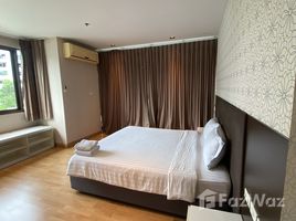 1 Bedroom Condo for rent at Nantiruj Tower, Khlong Toei