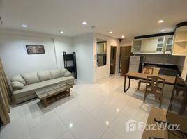 1 Habitación Apartamento en alquiler en Saranjai Mansion, Khlong Toei