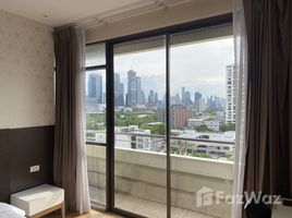 1 Schlafzimmer Wohnung zu vermieten im Nantiruj Tower, Khlong Toei