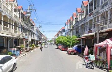 Chr.Rungruang 6 in Bang Rak Phatthana, Нонтабури