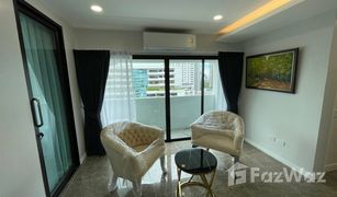 曼谷 Khlong Toei Nuea Ruamjai Heights 3 卧室 顶层公寓 售 