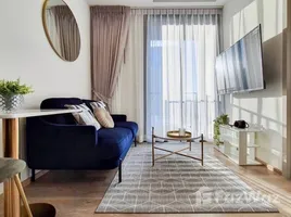 2 Bedroom Apartment for rent at Oka Haus, Khlong Tan