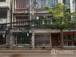 ร้านขายของ 1 ห้องนอน ให้เช่า ในทำเล สีลม, กรุงเทพมหานคร, สีลม