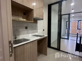 1 Bedroom Condo for sale at Life Charoennakhon - Sathorn, Bang Lamphu Lang, Khlong San, Bangkok