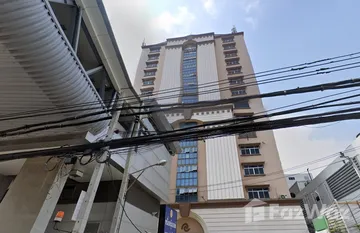 Nung Condominium Rattanathibet in バン・クラソ, 非タブリ