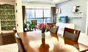 3 Bedrooms Condo for sale in Khlong Tan Nuea, Bangkok Royal Castle