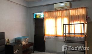 3 Schlafzimmern Ganzes Gebäude zu verkaufen in Sano Loi, Nonthaburi 