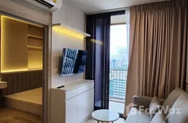 1 bedroom Condo for sale at Oka Haus in Bangkok, Thailand