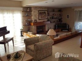 4 Habitaciones Casa en venta en , Chubut Inmobiliaria Comodoro - Vende Excelente Propiedad Residencial