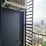Ideo Sathorn Wongwianyai에서 임대할 스튜디오입니다 콘도, Khlong Ton Sai