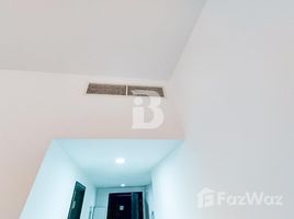 3 спален Квартира на продажу в Tower 18, Al Reef Downtown