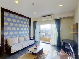 2 спален Кондо в аренду в Sarin Suites, Phra Khanong Nuea