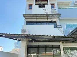 วิลล่า 4 ห้องนอน ให้เช่า ในทำเล บางนา, กรุงเทพมหานคร, บางนา, บางนา, กรุงเทพมหานคร