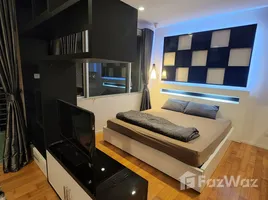 1 chambre Appartement à louer à , Khlong Ton Sai, Khlong San, Bangkok