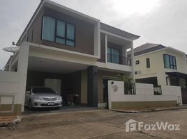 3 Bedroom House for rent at Villa Arcadia Srinakarin, Bang Kaeo