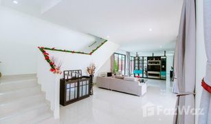 4 Schlafzimmern Villa zu verkaufen in Nong Prue, Pattaya 
