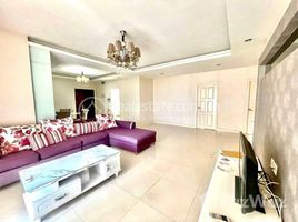 2 Habitación Apartamento en alquiler en 2Bedrooms Condo Available For Rent In Tonlebasac, Tonle Basak