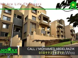 2 спален Квартира на продажу в Palm Hills Village Gate, South Investors Area, New Cairo City