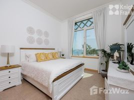 3 спален Квартира на продажу в Al Sultana, Shoreline Apartments