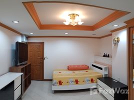 2 Bedrooms Condo for sale in Hua Mak, Bangkok Santisuk Garden