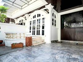 5 Bedroom Townhouse for rent in Phra Khanong Nuea, Watthana, Phra Khanong Nuea