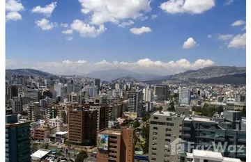 Carolina 604: New Condo for Sale Centrally Located in the Heart of the Quito Business District - Qua in Quito, ピチンチャ