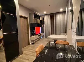 1 Schlafzimmer Wohnung zu vermieten im Whizdom Essence, Bang Chak, Phra Khanong