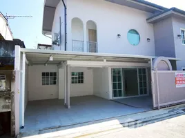 บ้านเดี่ยว 3 ห้องนอน ให้เช่า ในทำเล สามเสนนอก, กรุงเทพมหานคร, สามเสนนอก, ห้วยขวาง, กรุงเทพมหานคร