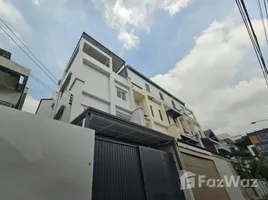 บ้านเดี่ยว 4 ห้องนอน ให้เช่า ในทำเล สามเสนนอก, กรุงเทพมหานคร, สามเสนนอก, ห้วยขวาง, กรุงเทพมหานคร