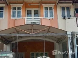 3 Bedroom Townhouse for sale at Baan Eaknakhon, Tha Raeng, Bang Khen