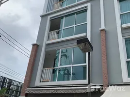 ทาวน์เฮ้าส์ 3 ห้องนอน ให้เช่า ในโครงการ โคเต้ เมซอง พระราม 3, ช่องนนทรี