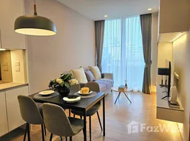 1 спален Кондо в аренду в Noble Around Sukhumvit 33, Khlong Tan Nuea