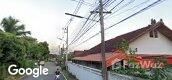 Vista de la calle of Mu Ban Ueang Luang