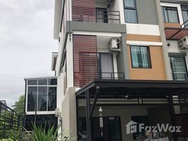 4 Bedrooms Townhouse for sale in Bang Khae Nuea, Bangkok The Idol 2