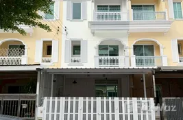 3 bedroom ทาวน์เฮ้าส์ for sale at เดอะ เมทโทร สาทร-กัลปพฤกษ์ in กรุงเทพมหานคร, ไทย