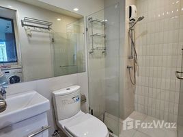 1 спален Квартира в аренду в Life Asoke, Bang Kapi