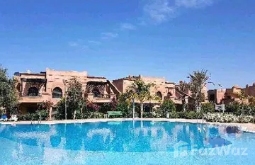 Appartement à louer vide ou semi mublé en rez de jardin situé dans une résidence sécurisée avec jardin et piscine début rte de Fès à 8 km du centre de in Na Annakhil, Marrakech Tensift Al Haouz