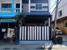 2 Habitación Adosado en venta en Air Villa Village, Khu Khot