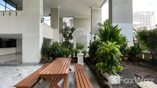 3D视图 of the Communal Garden Area at Kiarti Thanee City Mansion