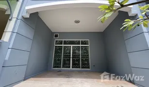 4 Bedrooms Townhouse for sale in Samae Dam, Bangkok Prinyaluck Rama 2