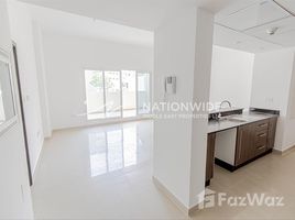 3 спален Квартира на продажу в Tower 1, Al Reef Downtown