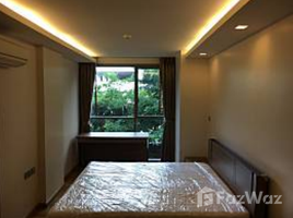 1 Schlafzimmer Appartement zu vermieten im Via Botani, Khlong Tan Nuea