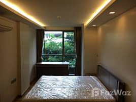 1 Schlafzimmer Wohnung zu vermieten im Via Botani, Khlong Tan Nuea