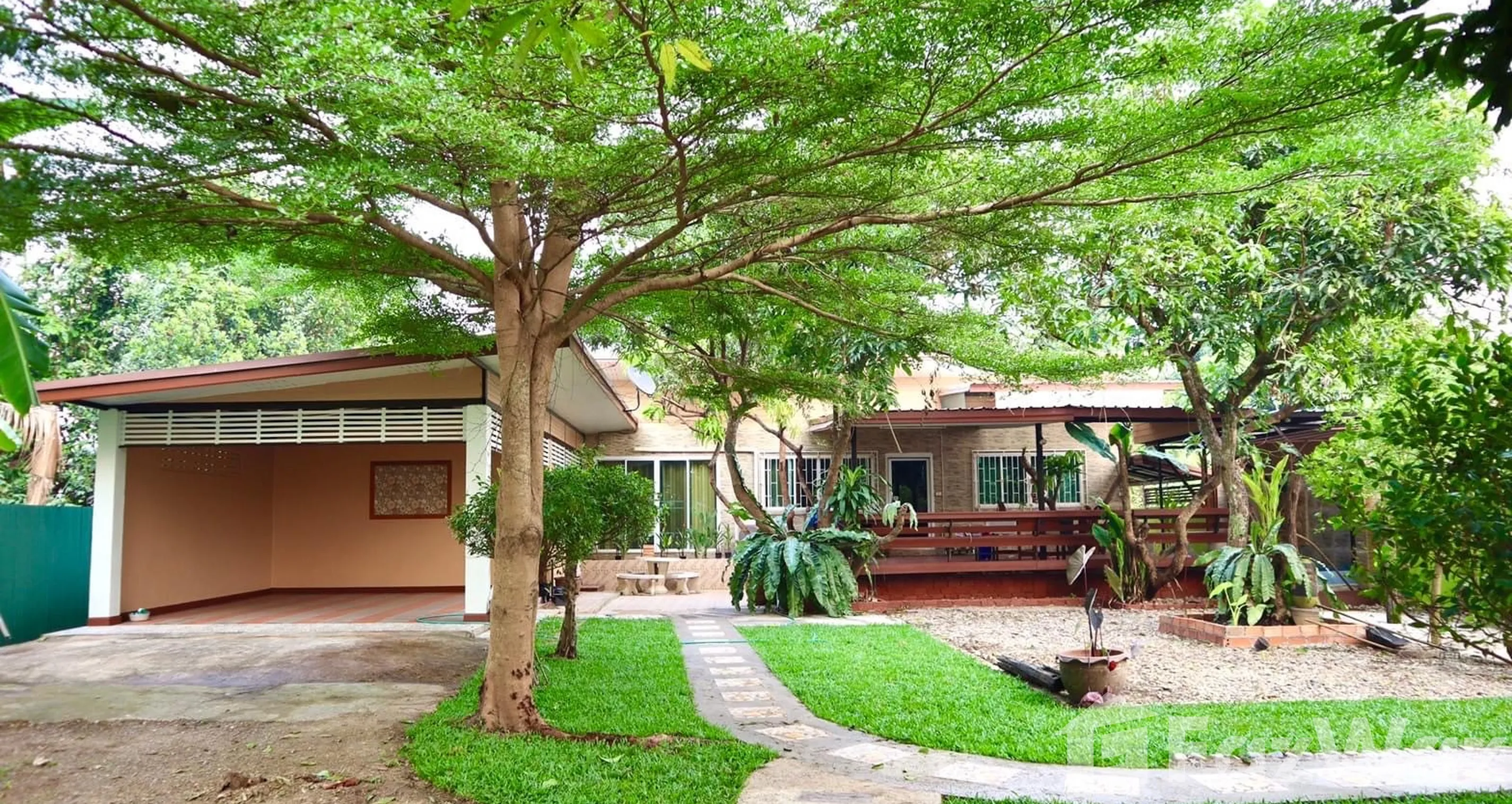 3 Bedroom House for Sale in Mueang Kaeo, Chiang Mai for ฿4,900,000