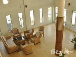 63 спален Гостиница for sale in Таиланд, Khlong Si, Khlong Luang, Патумтани, Таиланд