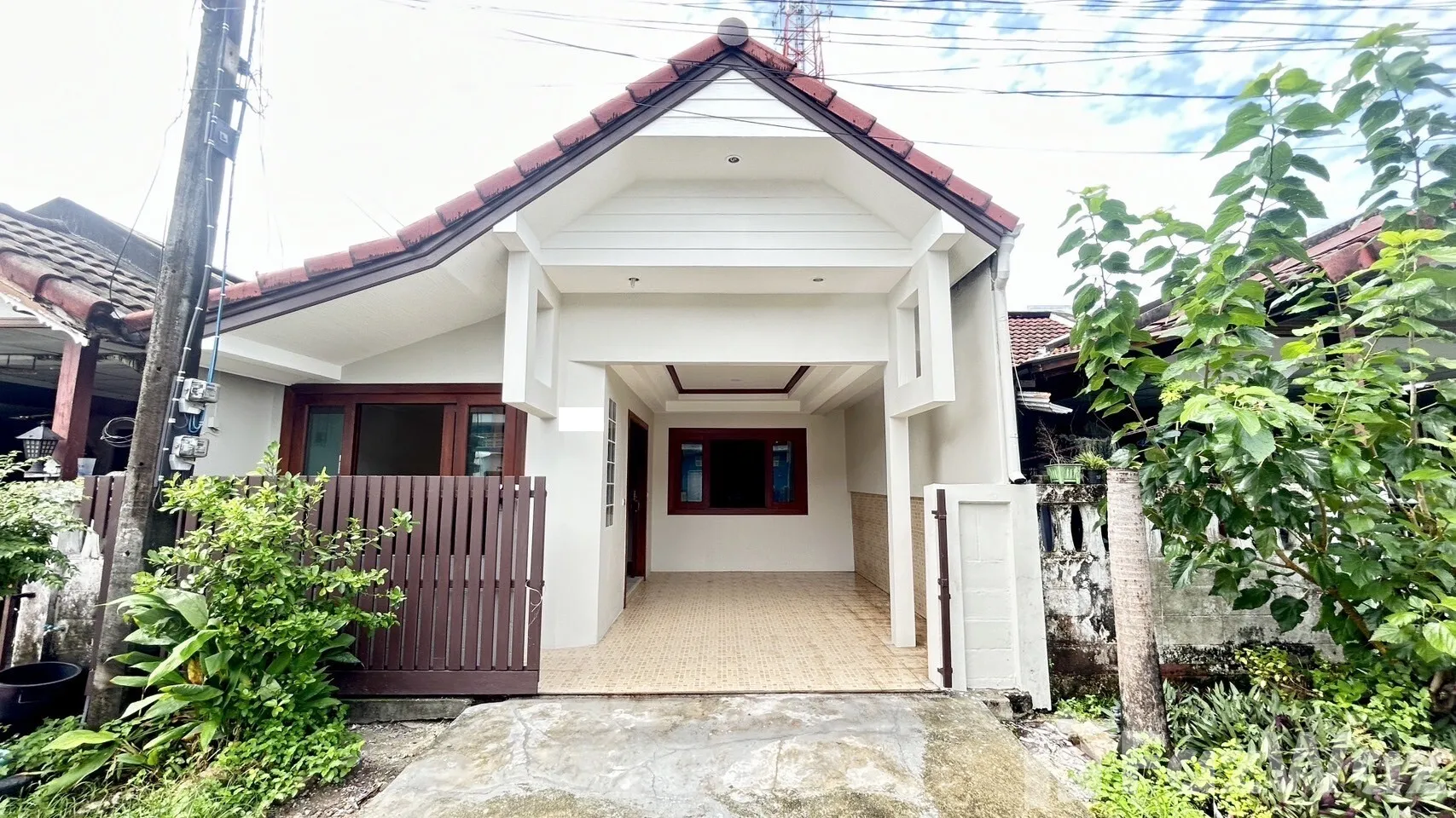 3 Bedroom House for Sale in Ko Kaeo, Phuket for ฿2,690,000 U1653868