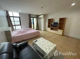 1 chambre Condominium à louer à , Si Lom