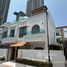 3 спален Дом в аренду в Wongamart Exclusive Place, Na Kluea