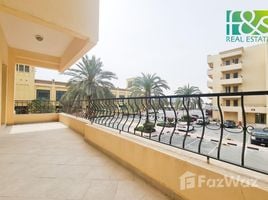 2 Schlafzimmer Appartement zu verkaufen im Golf Apartments, Al Hamra Village